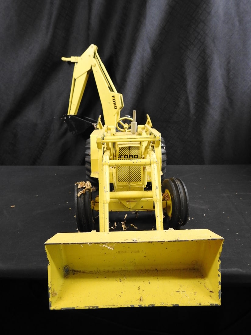 Ford 7500 Backhoe Loader Metal Model - 5