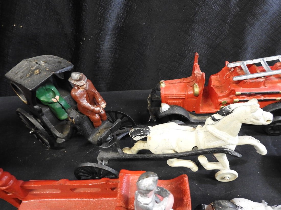 Cast-Iron Cars and Horse-Drawn Wagons, Lot of 7 - 4