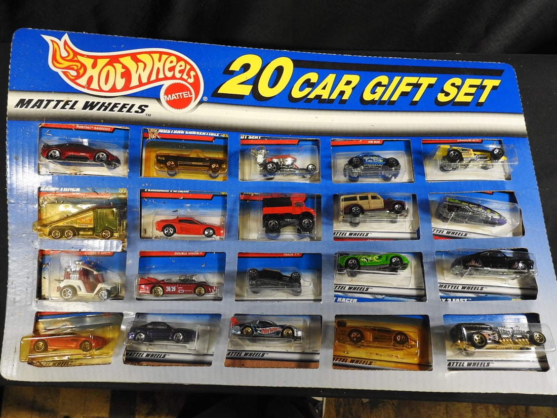 Hot Wheels 20-Car Gift Sets, 1995 and 1999, Lot of 2 - 2