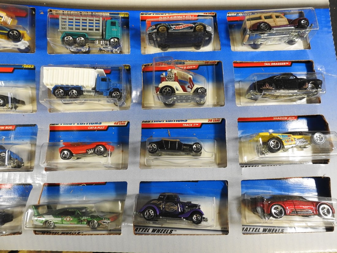 1999 Hot Wheels 20-Car Gift Sets, Lot of 2 - 9