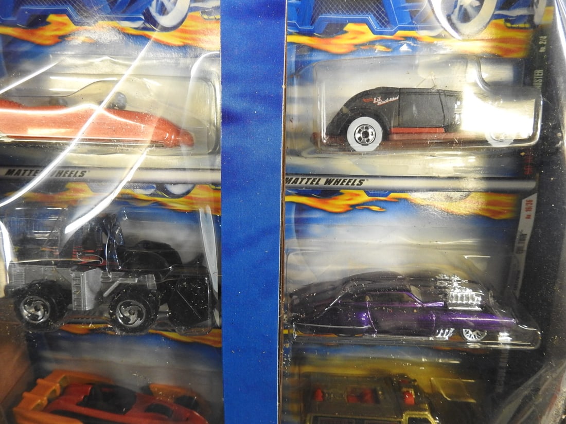 2001 Hot Wheels 20-Car Gift Packs, Lot of 2 - 9