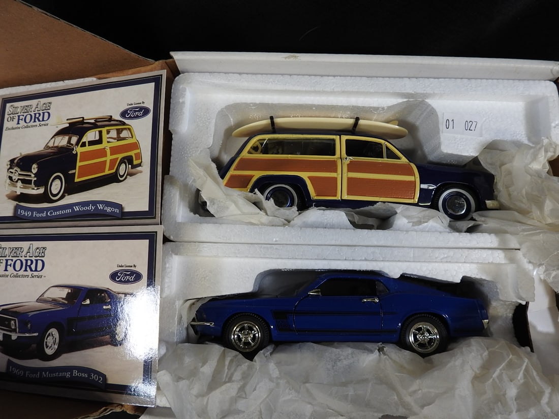 National Motor Museum Mint Ford and Chevrolet Models, Lot of 4 (1 of 3)