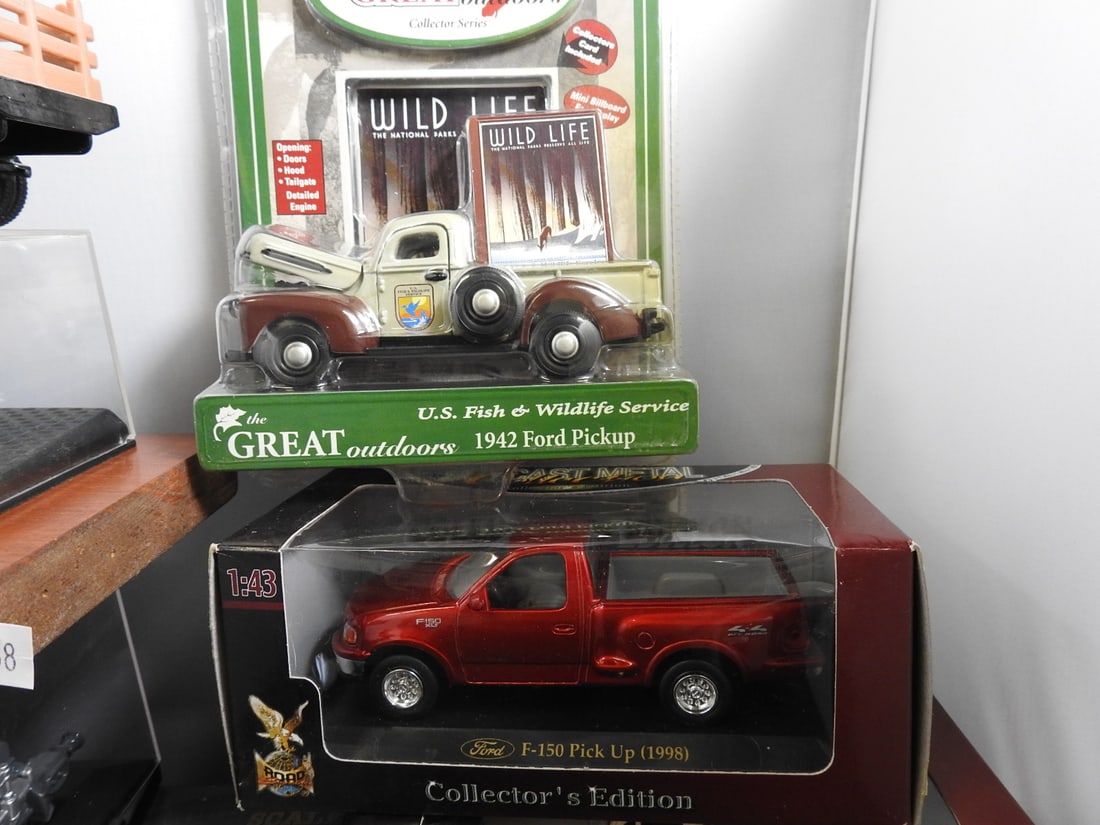 Ford, Plymouth and GMC Model Trucks, Lot of 8 - 7