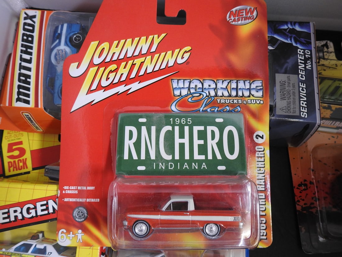 Matchbox, Johnny Lightning and Other Packaged Die-Cast Vehicles - 5