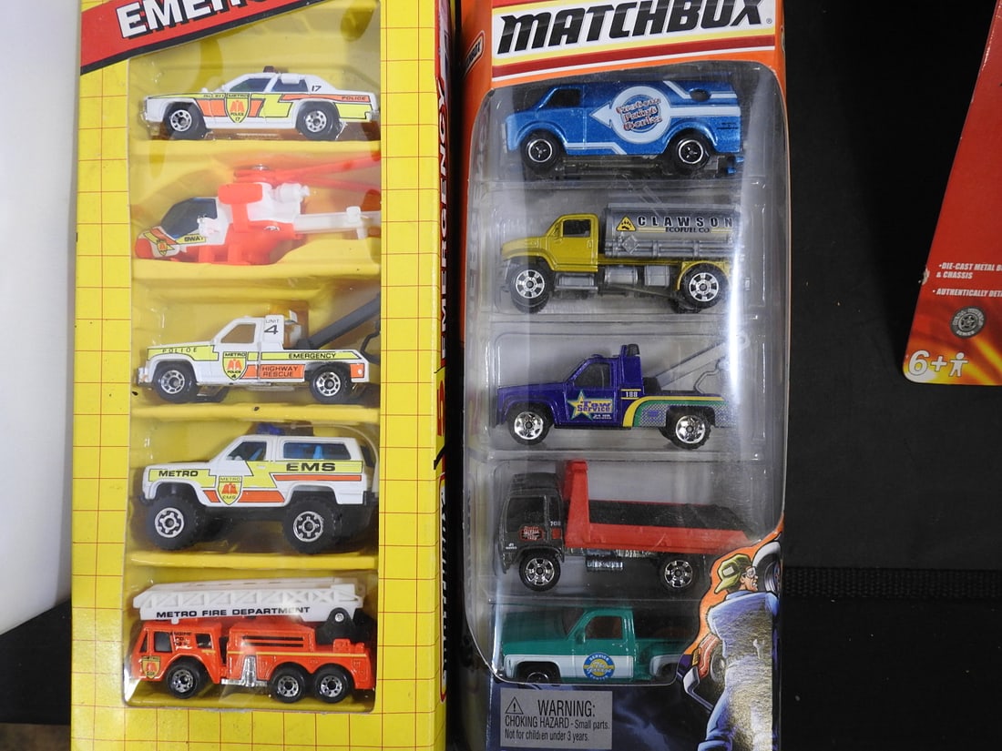 Matchbox, Johnny Lightning and Other Packaged Die-Cast Vehicles - 6