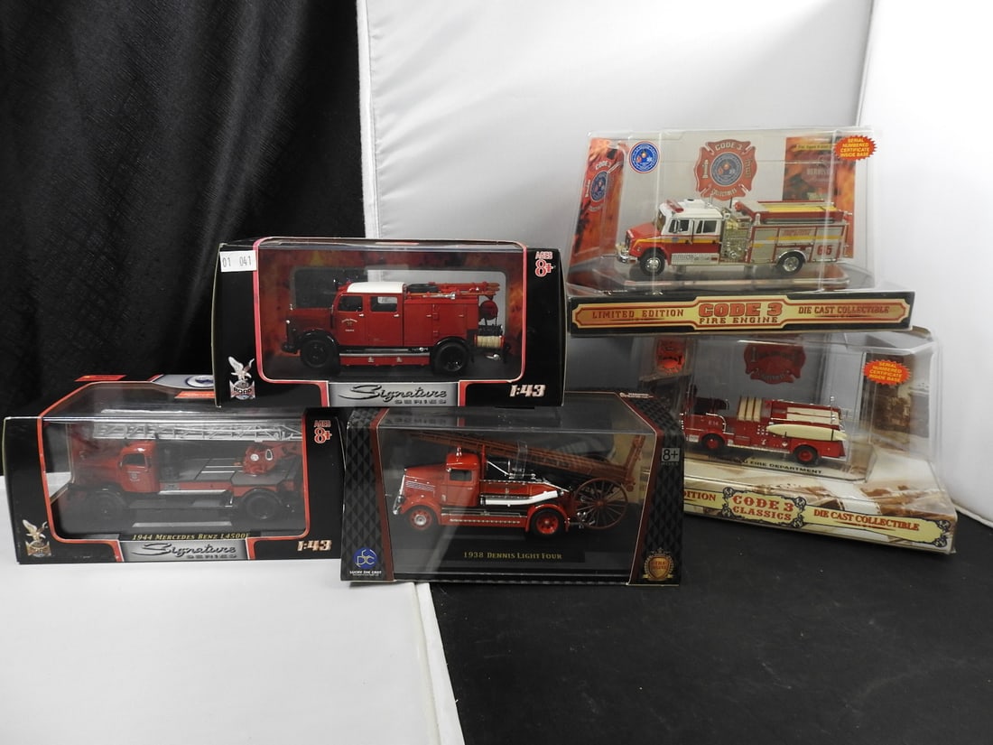 Boxed Fire Truck Models, Lot of 5 (1 of 9)