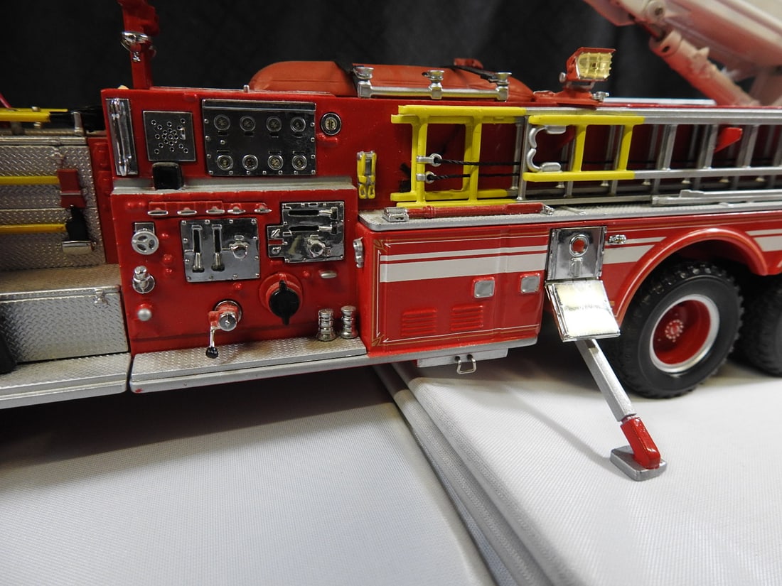 Large Snorkel No. 1 Aerial Fire Truck Model - 5