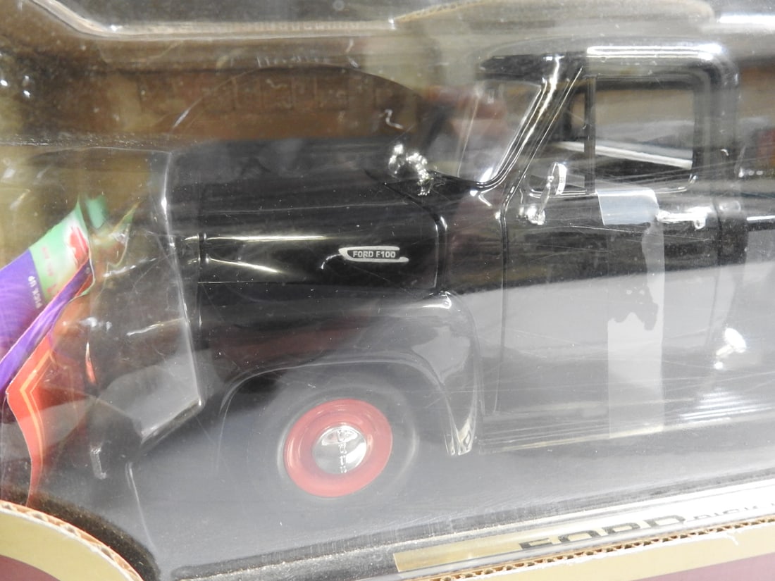1953 Ford F-100 Die-Cast Pickup Model - 2