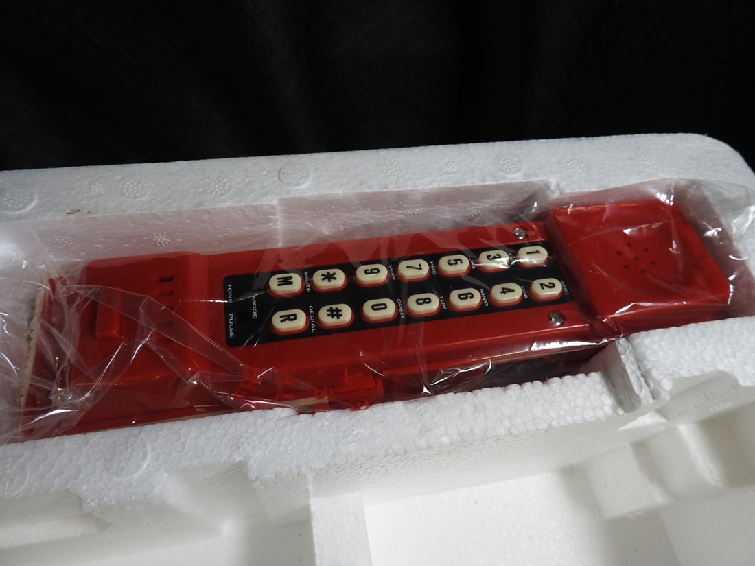Telemania Ahrens-Fox Fire Engine Telephone - 3