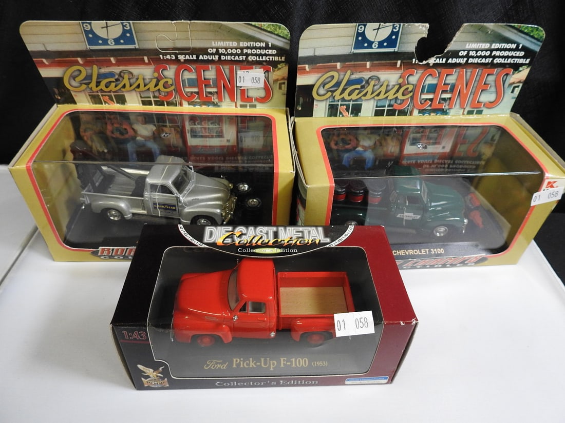 Road Champs Classic Scenes and Ford Pickup Models, Lot of 3 (1 of 6)