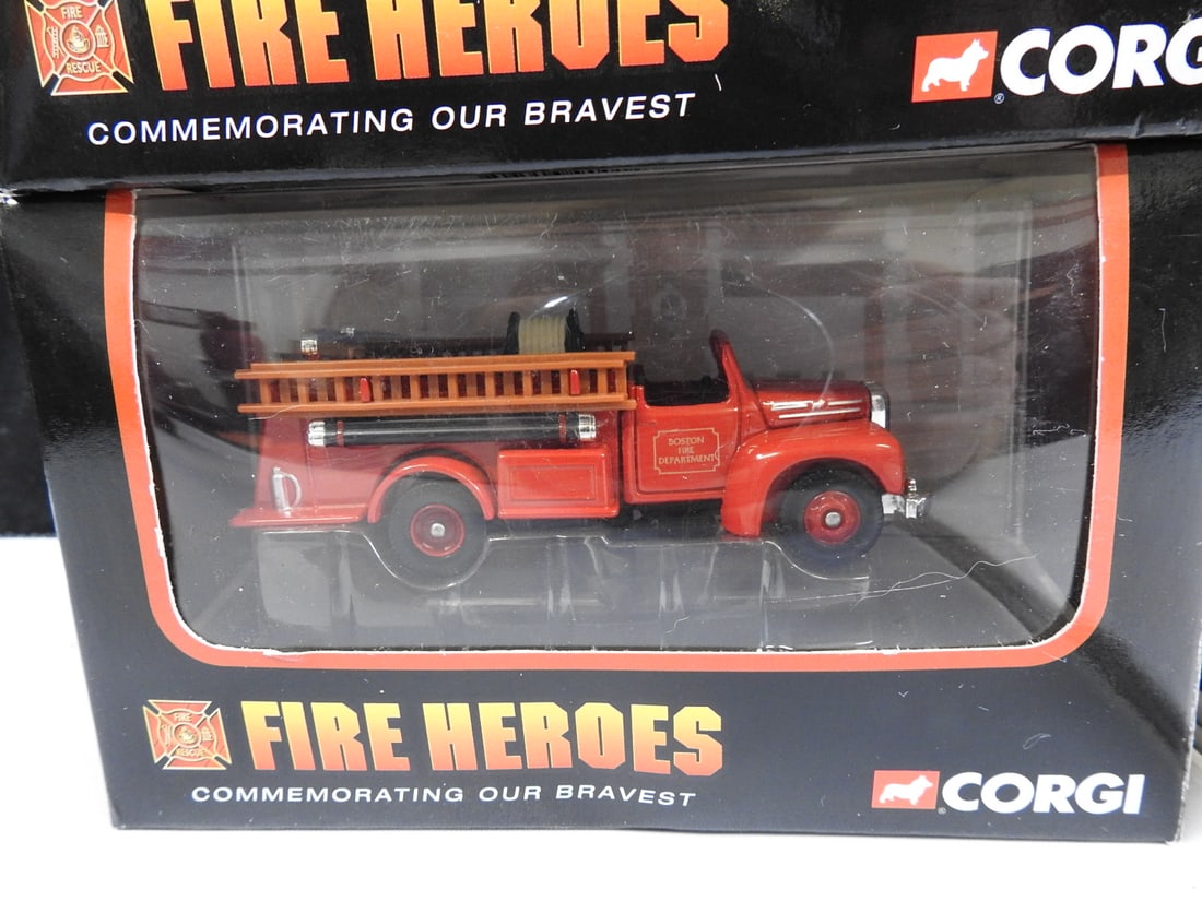 Corgi Fire Heroes Emergency Vehicle Models, Lot of 5 - 4