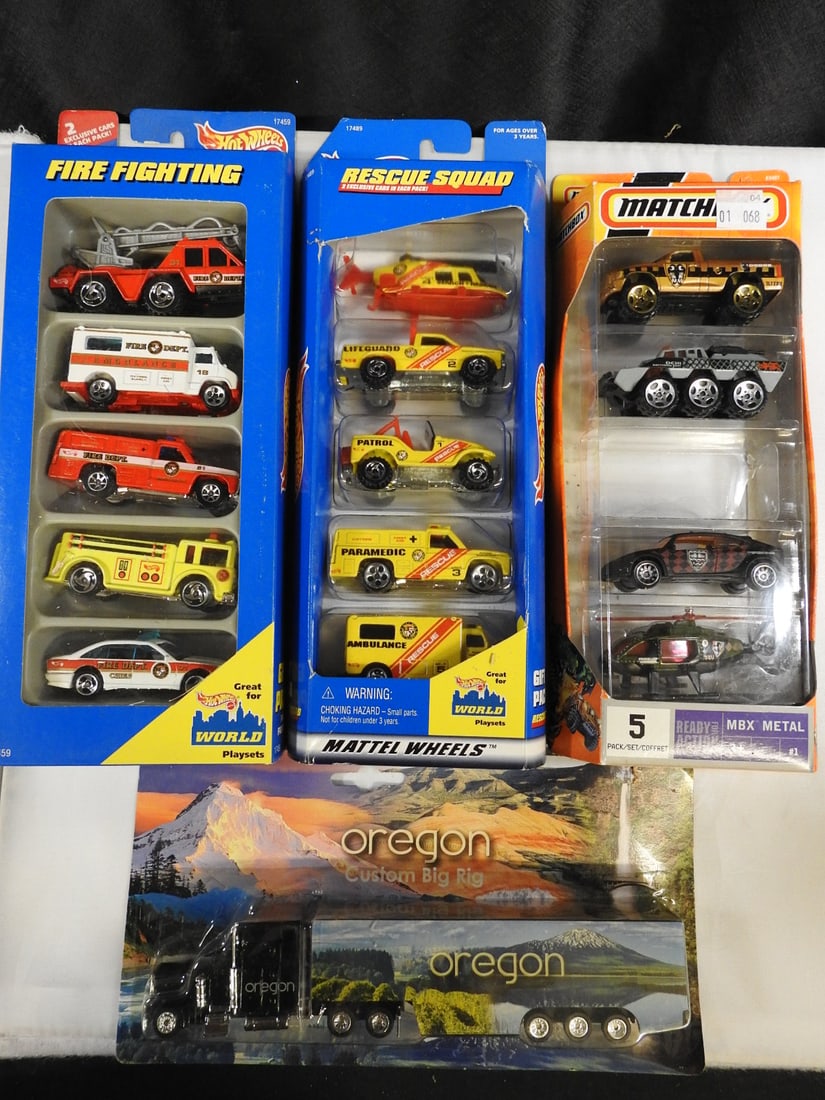 Matchbox and Hot Wheels Vehicle Sets with Oregon Custom Big Rig (1 of 5)