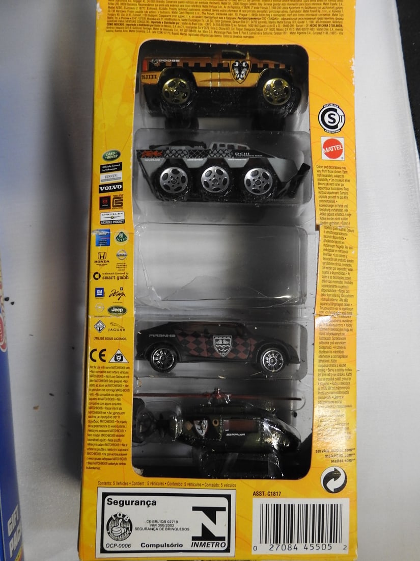 Matchbox and Hot Wheels Vehicle Sets with Oregon Custom Big Rig - 4