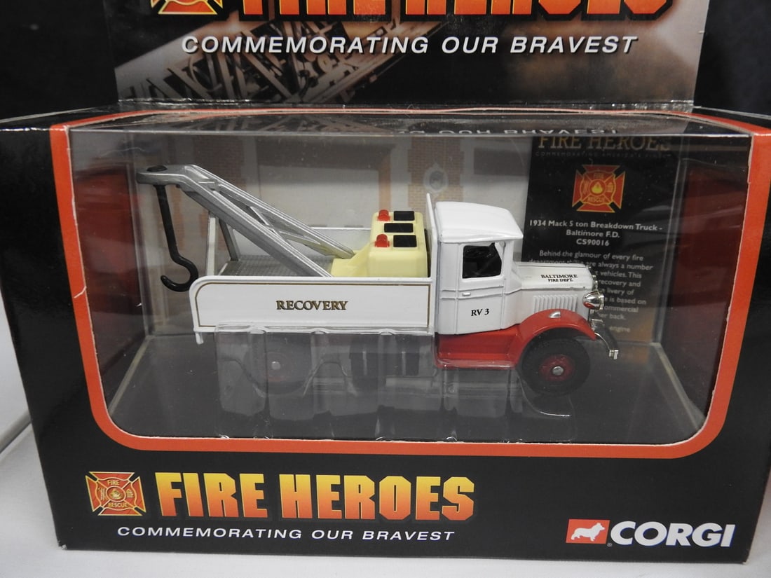 Corgi, Solido and Hedstrom Emergency Vehicles, Lot of 7 - 6