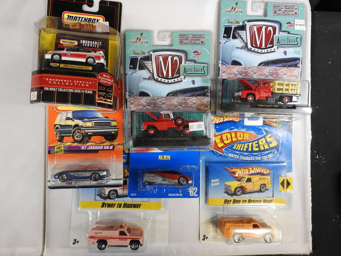 M2, Matchbox and Hot Wheels Specialty Vehicles, Lot of 8 (1 of 8)