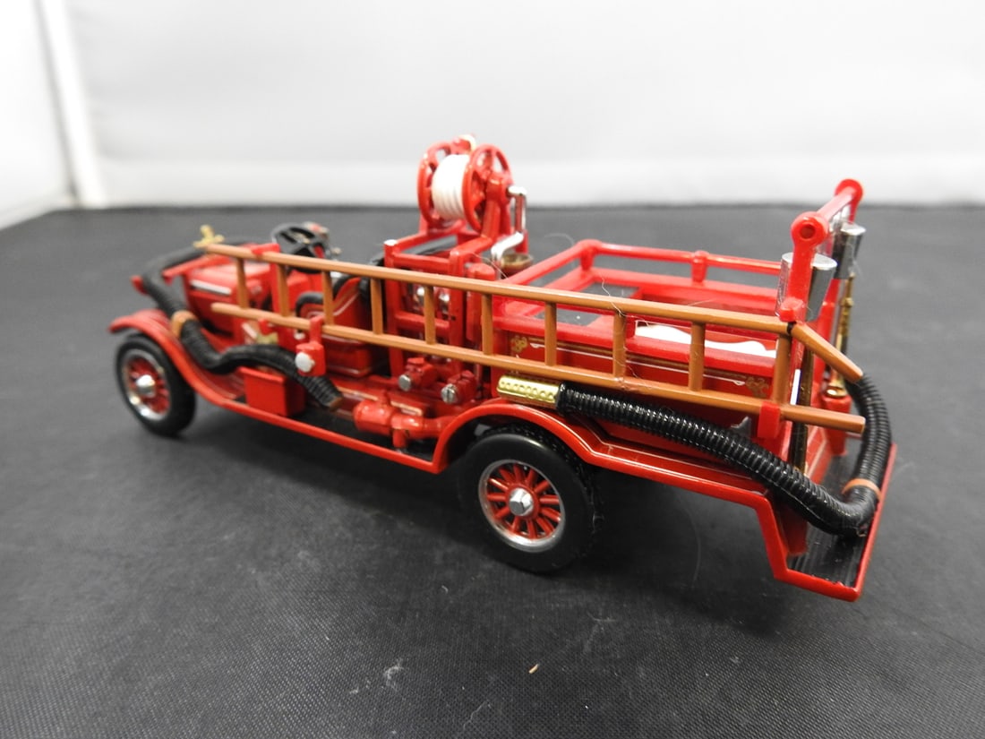 Matchbox Models of Yesteryear Fire Engines, Lot of 5 - 12