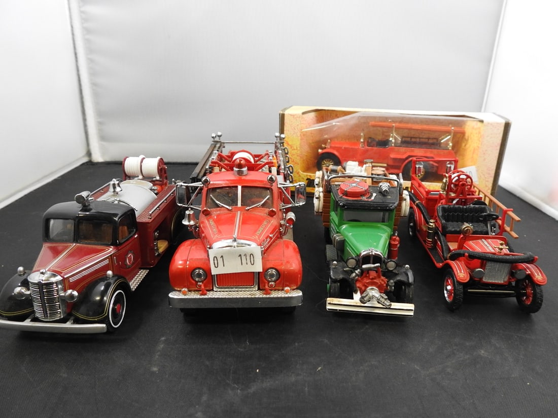 Matchbox Models of Yesteryear Fire Engines, Lot of 5 (1 of 16)