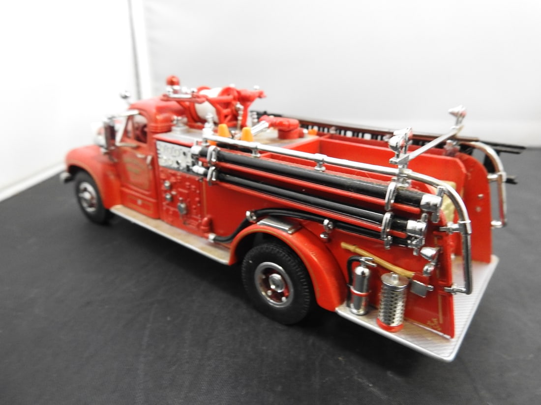 Matchbox Models of Yesteryear Fire Engines, Lot of 5 - 3