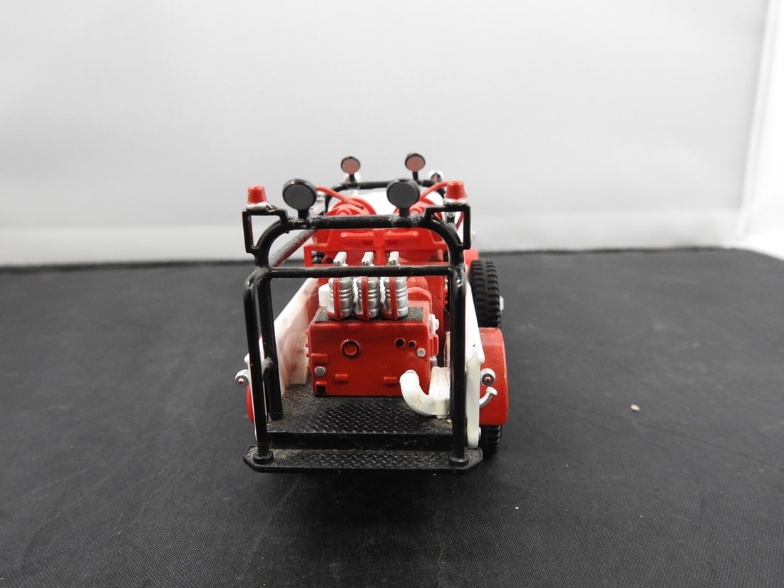 Matchbox Models of Yesteryear Rescue Vehicles - 14