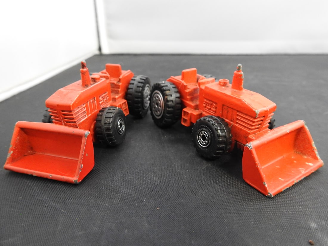 John Deere and Mixed Miniature Tractors, Lot of 8 - 7