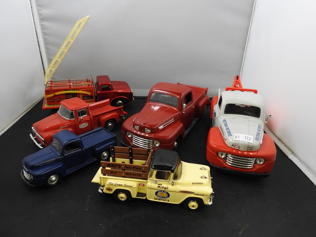 Ford and Chevrolet Pickup and Service Models (1 of 20)
