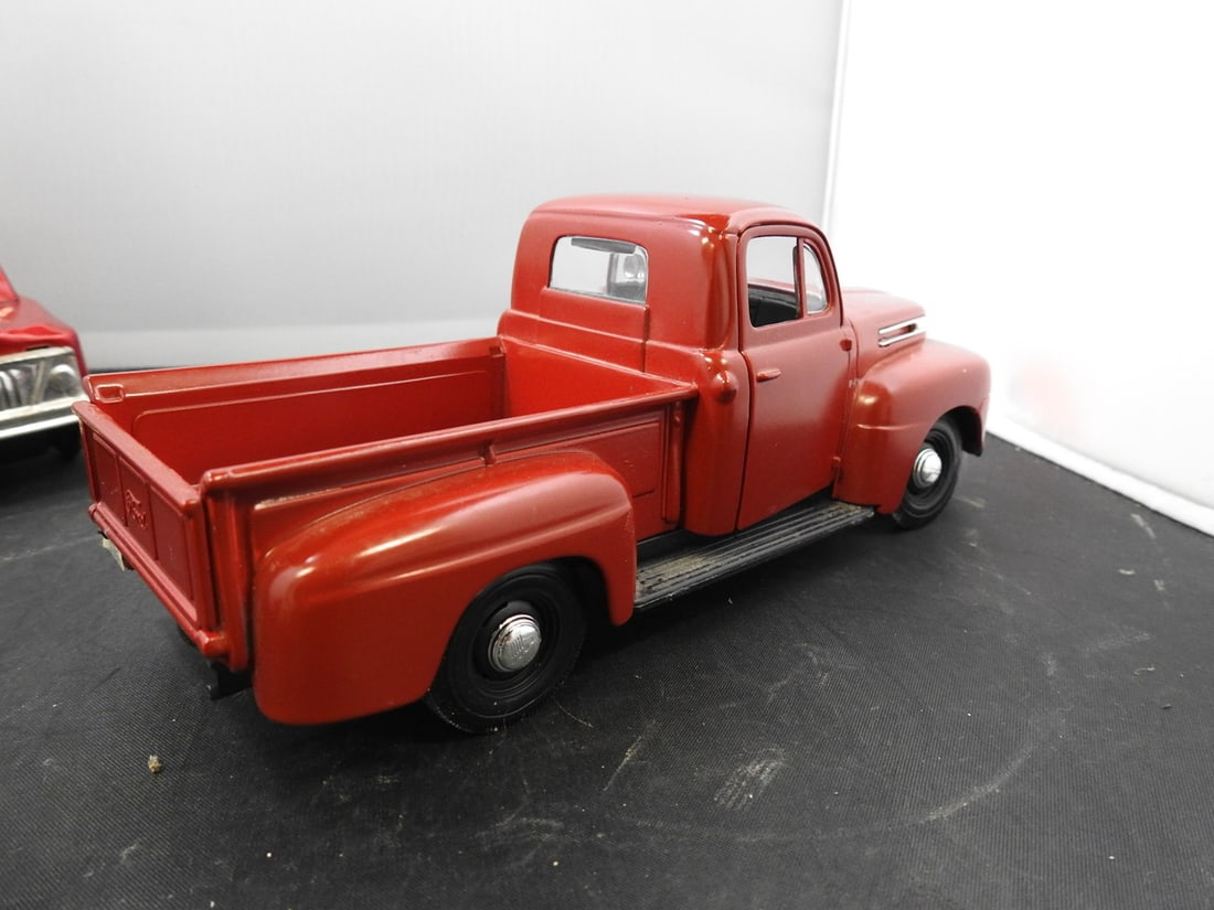 Ford and Chevrolet Pickup and Service Models - 6