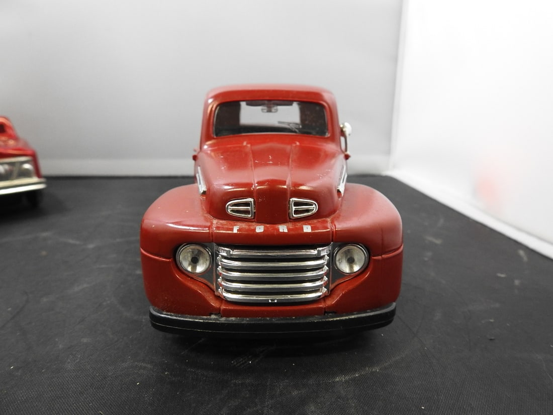 Ford and Chevrolet Pickup and Service Models - 7