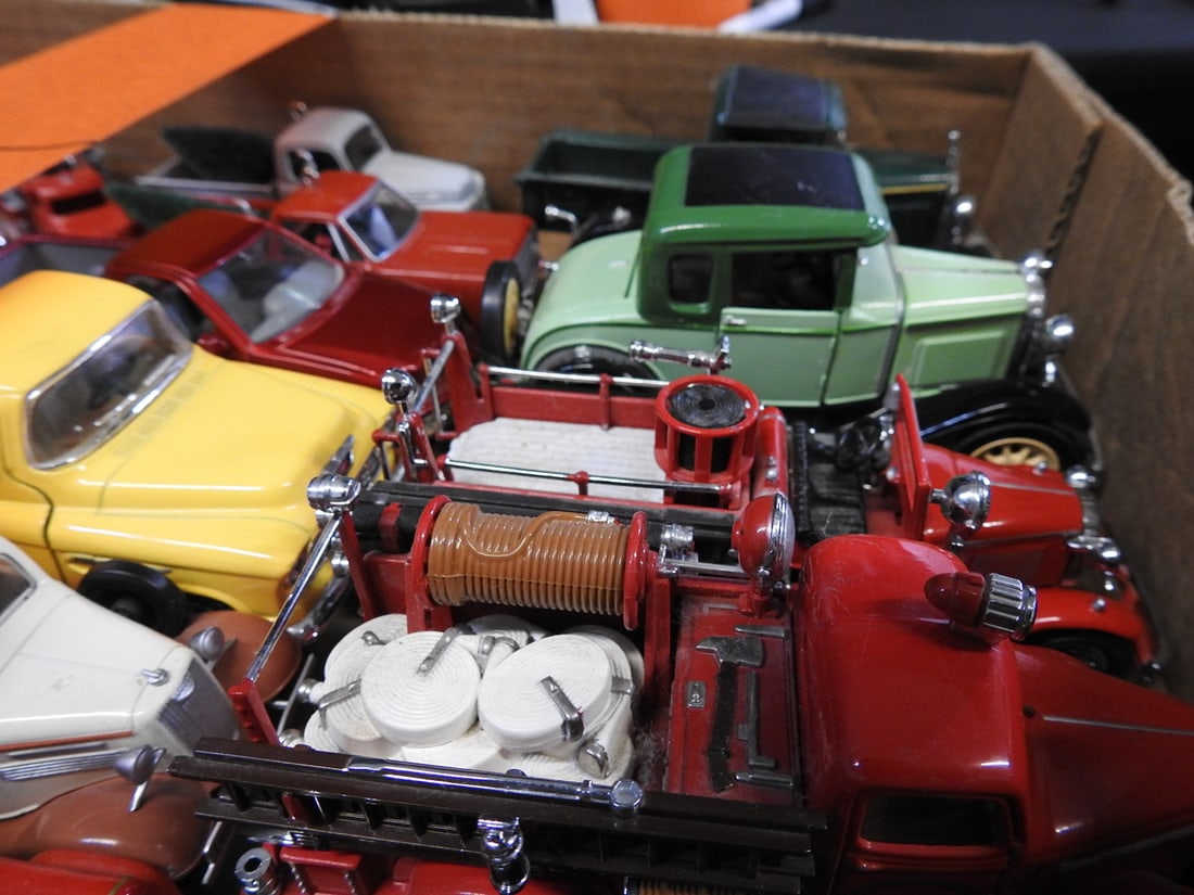 Vintage Model Cars, Trucks and Fire Apparatus - 4