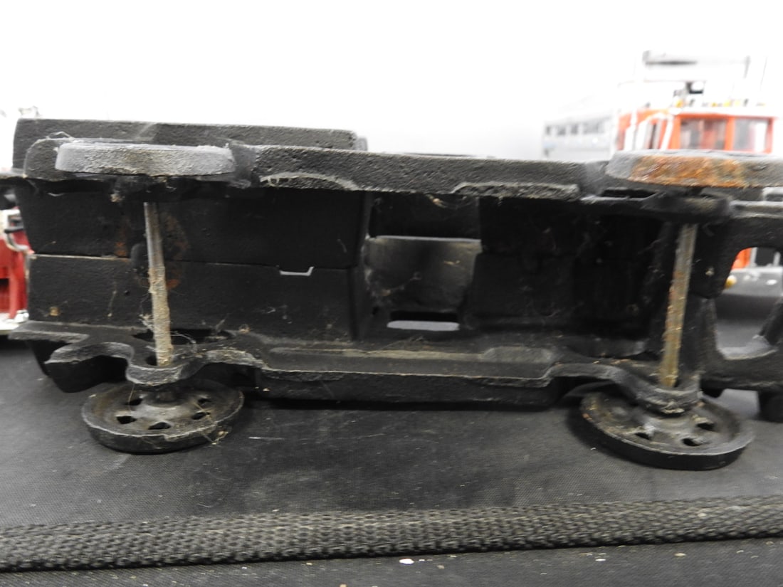 Dump Truck and Vintage Fire Truck Models, Lot of 3 - 10