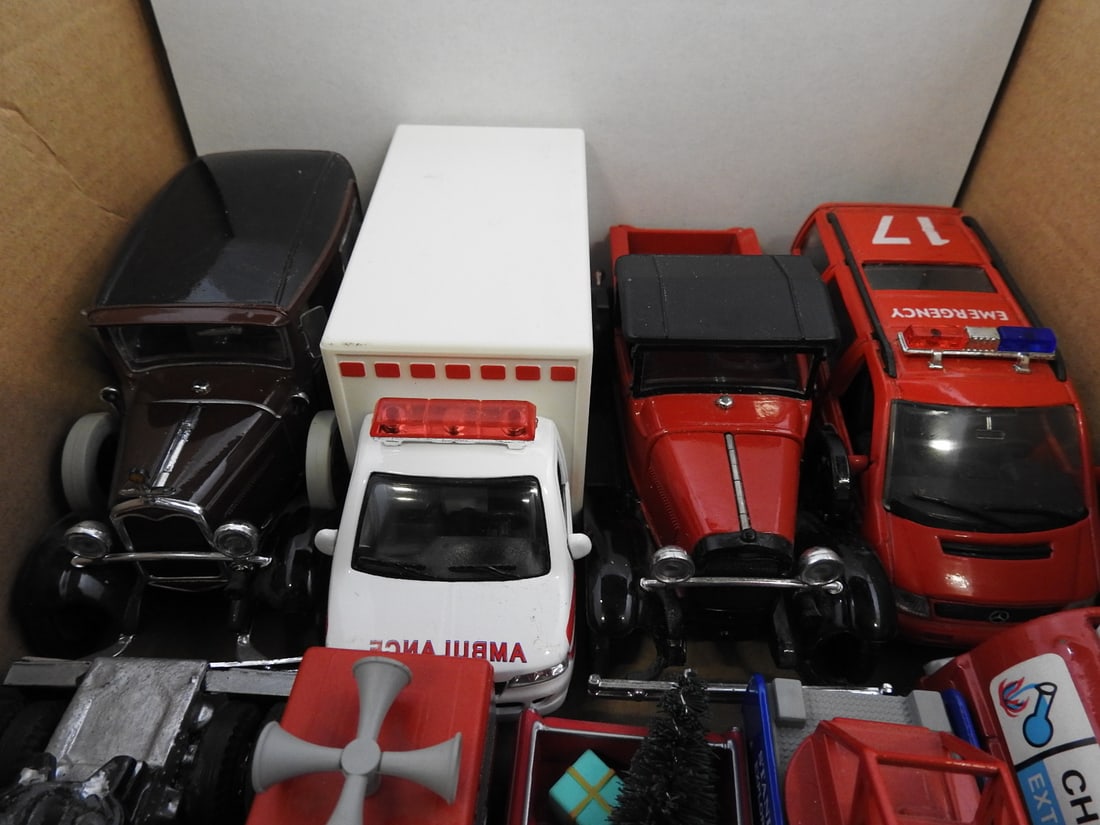 Fire, Ambulance and Emergency Model Vehicle Lot - 3