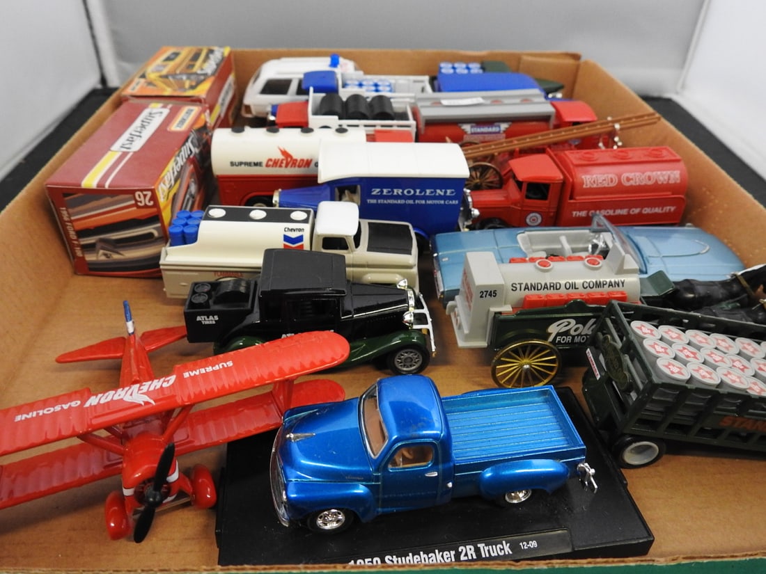 Miniature Rescue, Tanker and Service Vehicle Lot - 3