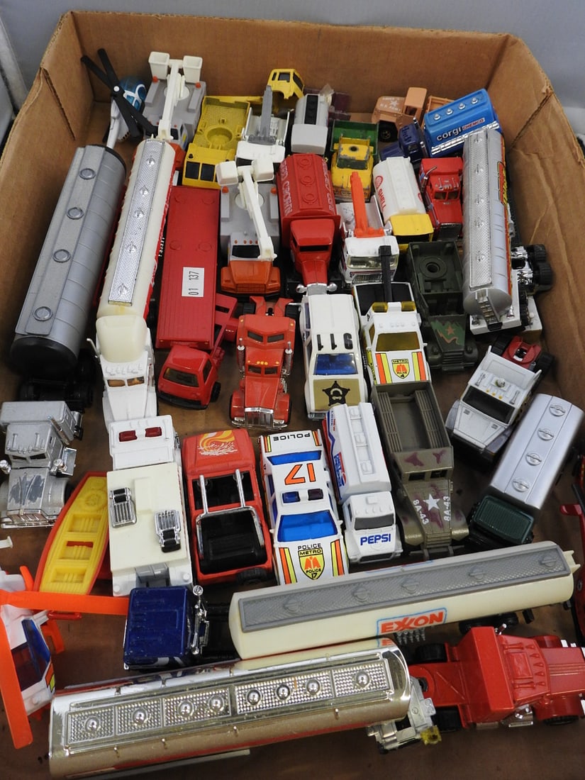 Large Mixed Miniature Vehicle Collection (1 of 6)