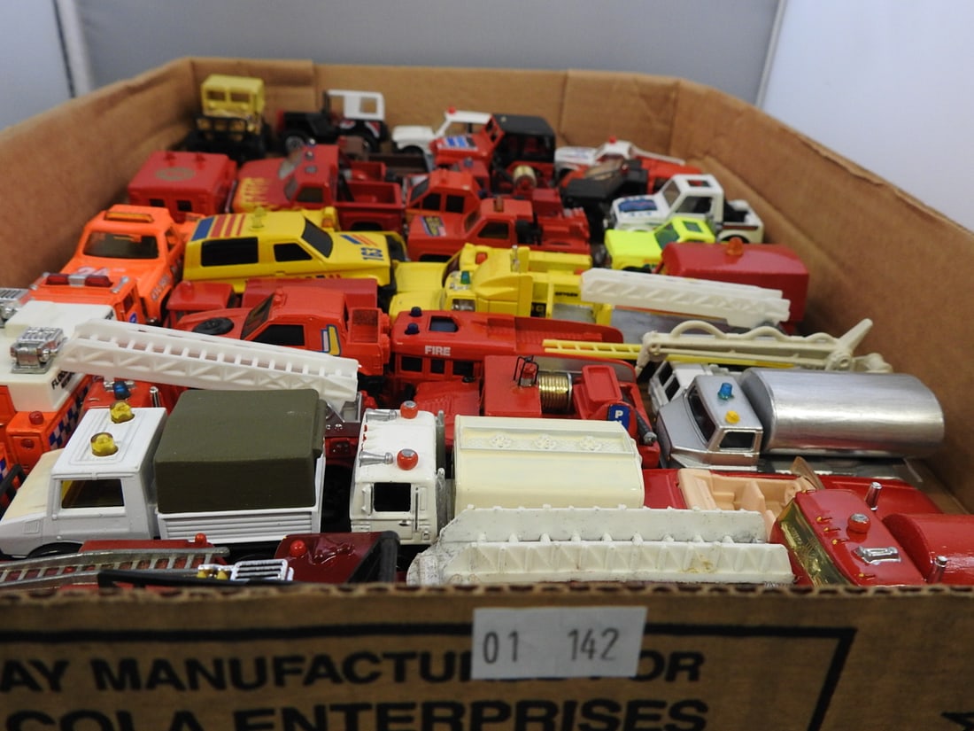 Large Loose Fire and Emergency Vehicle Collection - 5