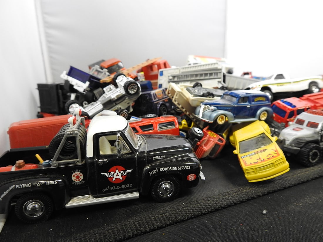 Loose Toy Cars and Trucks, Lot of Approximately 100 (1 of 4)