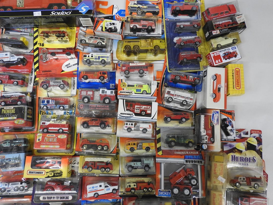 Large Packaged Matchbox, Hot Wheels and Die-Cast Collection - 3