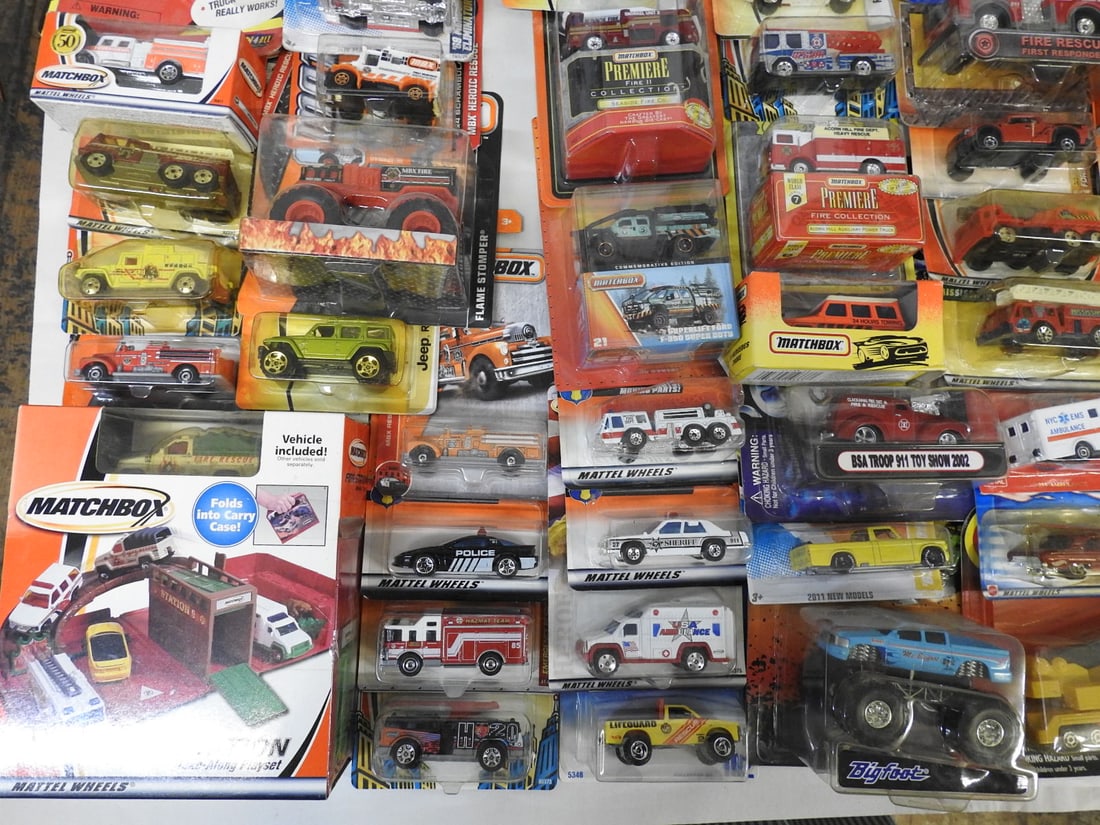 Large Packaged Matchbox, Hot Wheels and Die-Cast Collection - 4