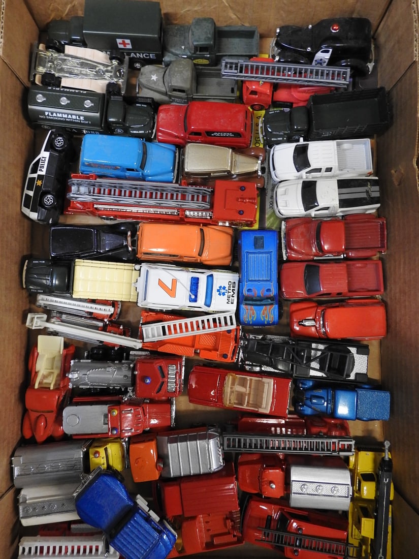 Loose Miniature Cars and Trucks, Lot of 85 (1 of 5)