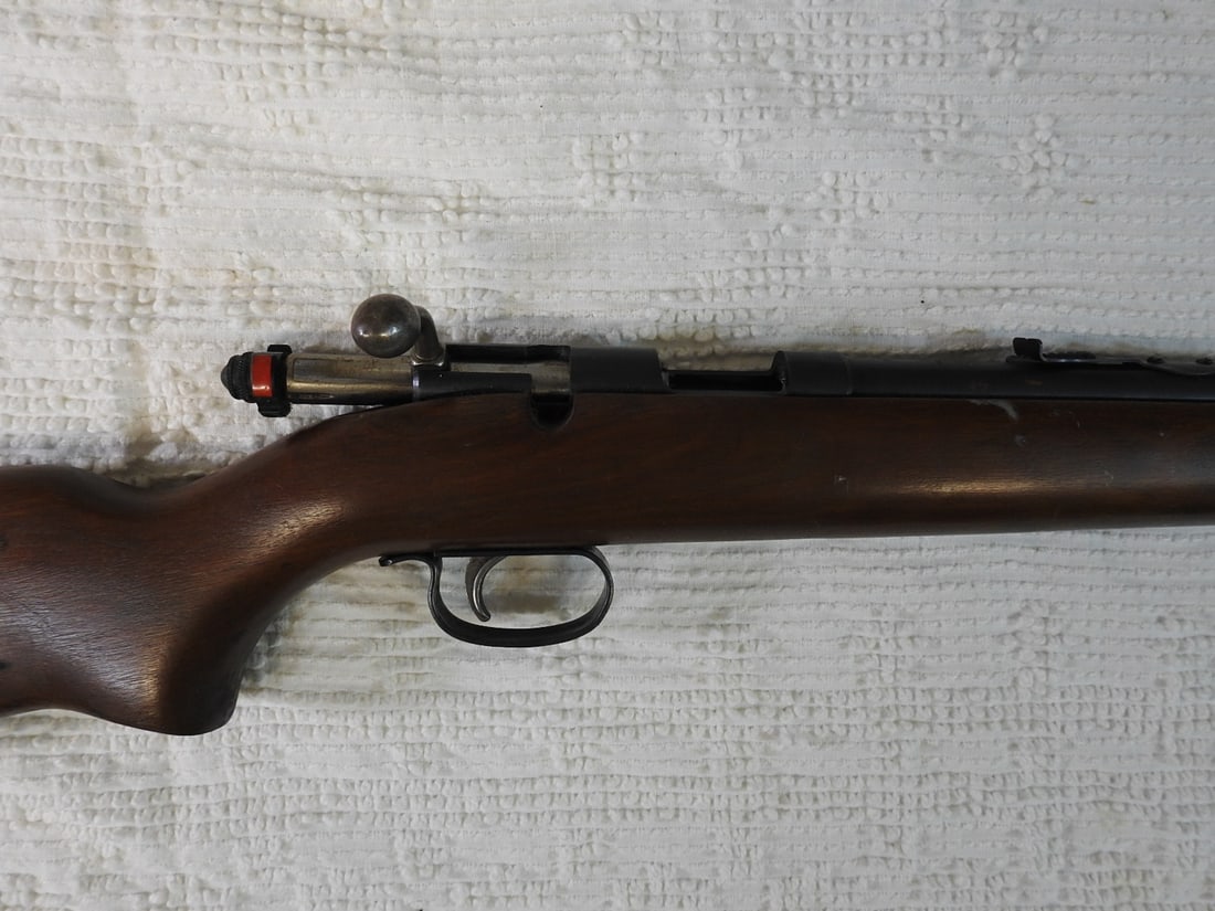 Remington Model 514 .22 S/L/LR Single-Shot Bolt-Action Rifle - 7