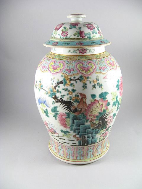 Chinese Rose Medallion Ginger Jar 19th C, Large: Fine porcelain ginger jar with beautiful floral decorations. H.17"