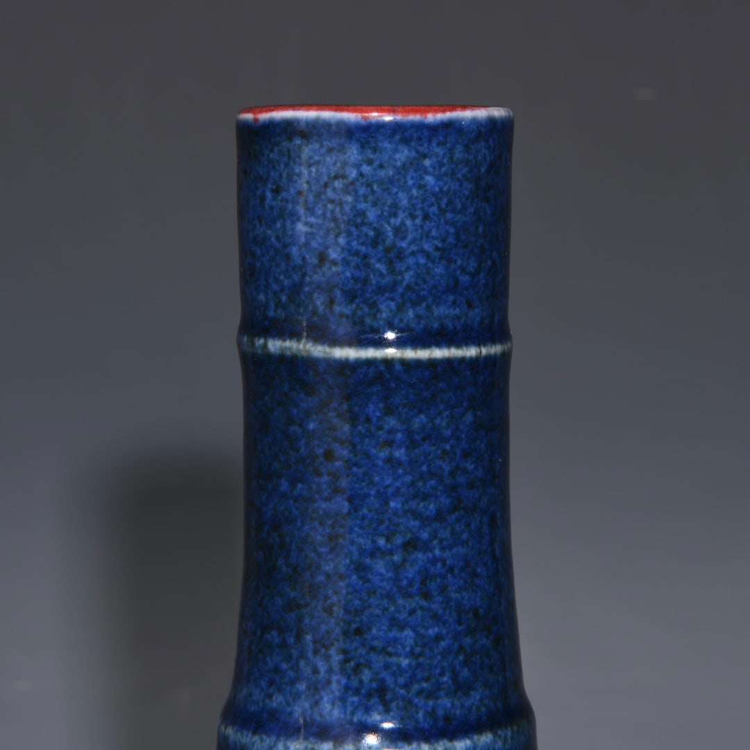 An Exquisite Chinese snowflake blue with red string pattern vase - 6