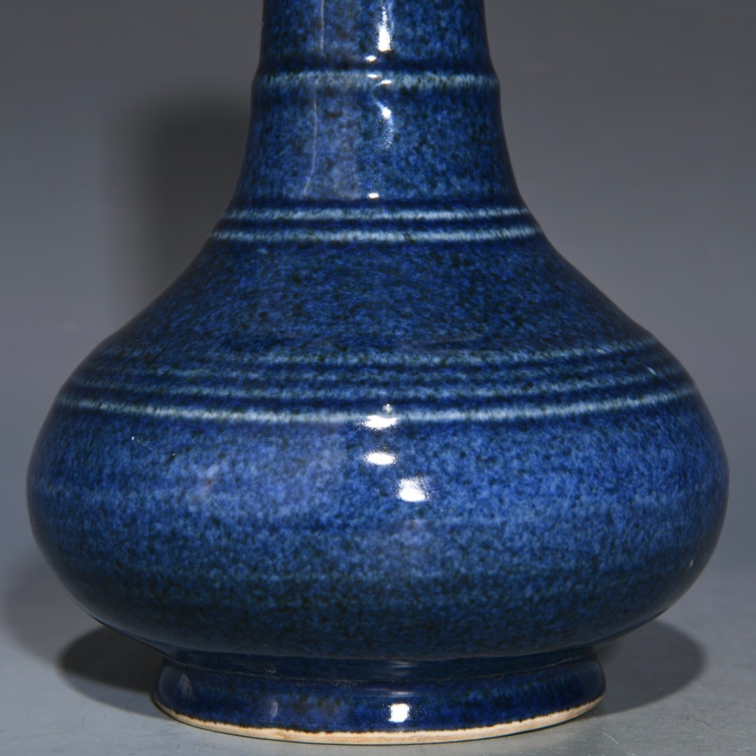 An Exquisite Chinese snowflake blue with red string pattern vase - 7