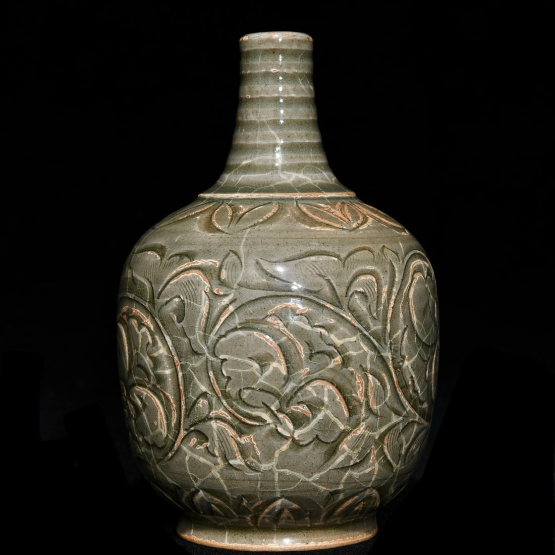 An Exquisite Chinese Yaozhou kiln carved flower string pattern vase: Size: Height 14.5 cm - Width 9.5 cm |Materials: Porcelain |Style Dynasty: Song dynasty |Attributed: 10th-c |Object: Chinese Antique