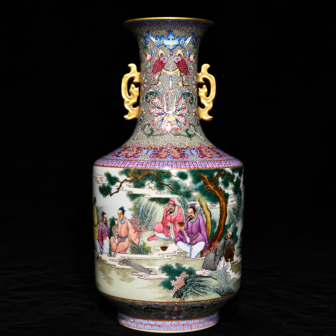 An exquisite chinese Pastel Drink Amphora with Eight Immortals figures vase: Size: Height 32.2 cm - Width 16.5 cm |Materials: Porcelain |Style Dynasty: Qing dynasty |Attributed: Qianlong Mark |Object: Chinese Antique