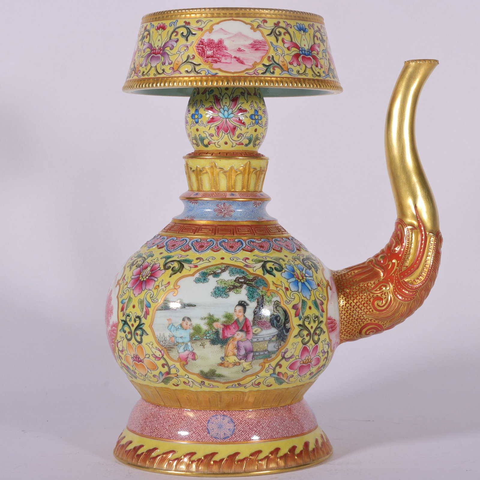 An Exquisite Chinese enamel-colored yellow ground lotus lotus window figure spray bottle: Size: Height 25 cm - Width 13 cm |Materials: Porcelain |Style Dynasty: Qing dynasty |Attributed: qianlong Mark |Object: Chinese Antique