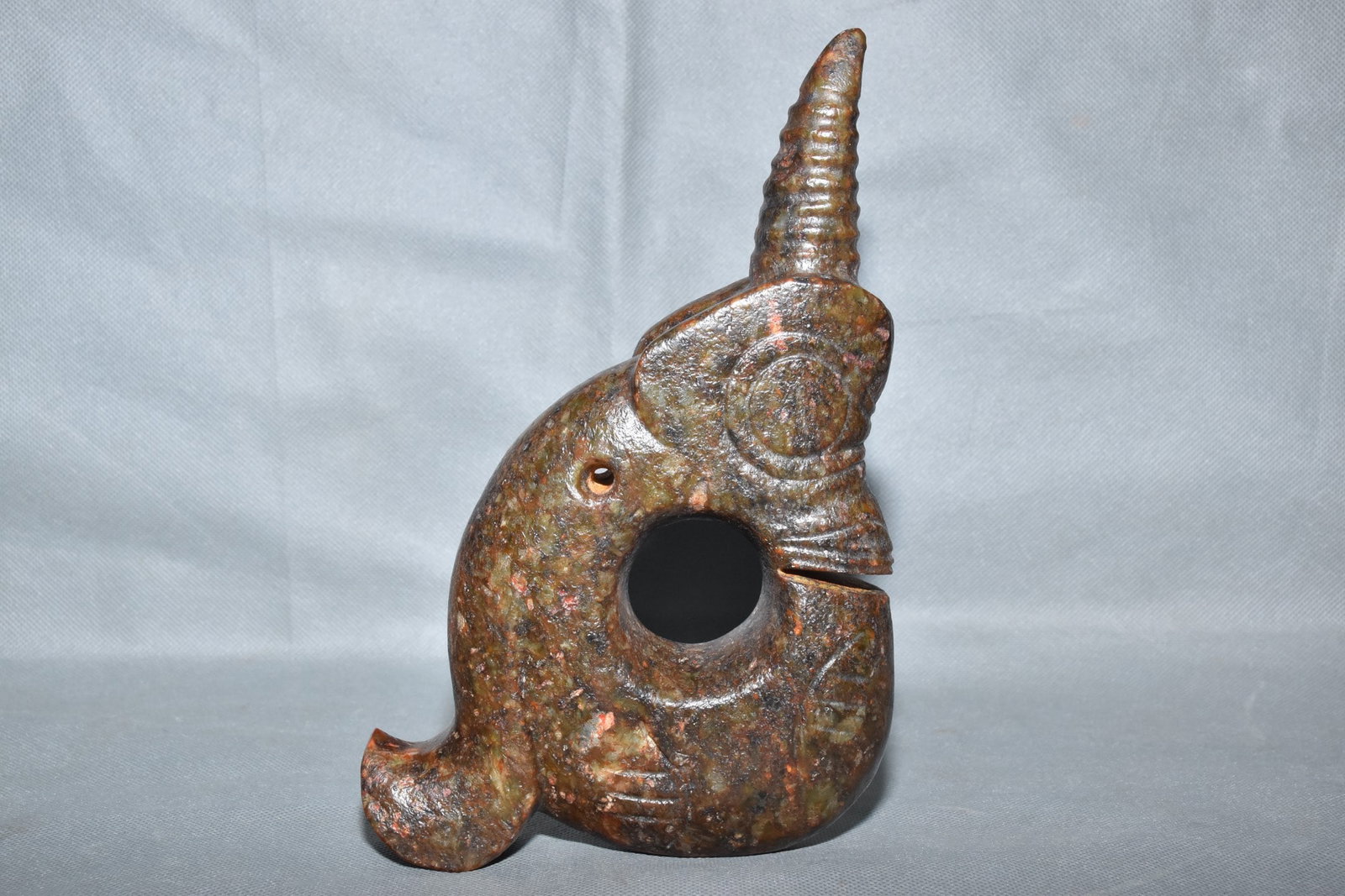 An exquisite hongshan culture jade sculpture: Size: Height 22 cm - Width 15 cm |Materials: Ancient jade |Style Dynasty: Hongshan Culture |Attributed: 4000-BC |Object: Chinese Antique