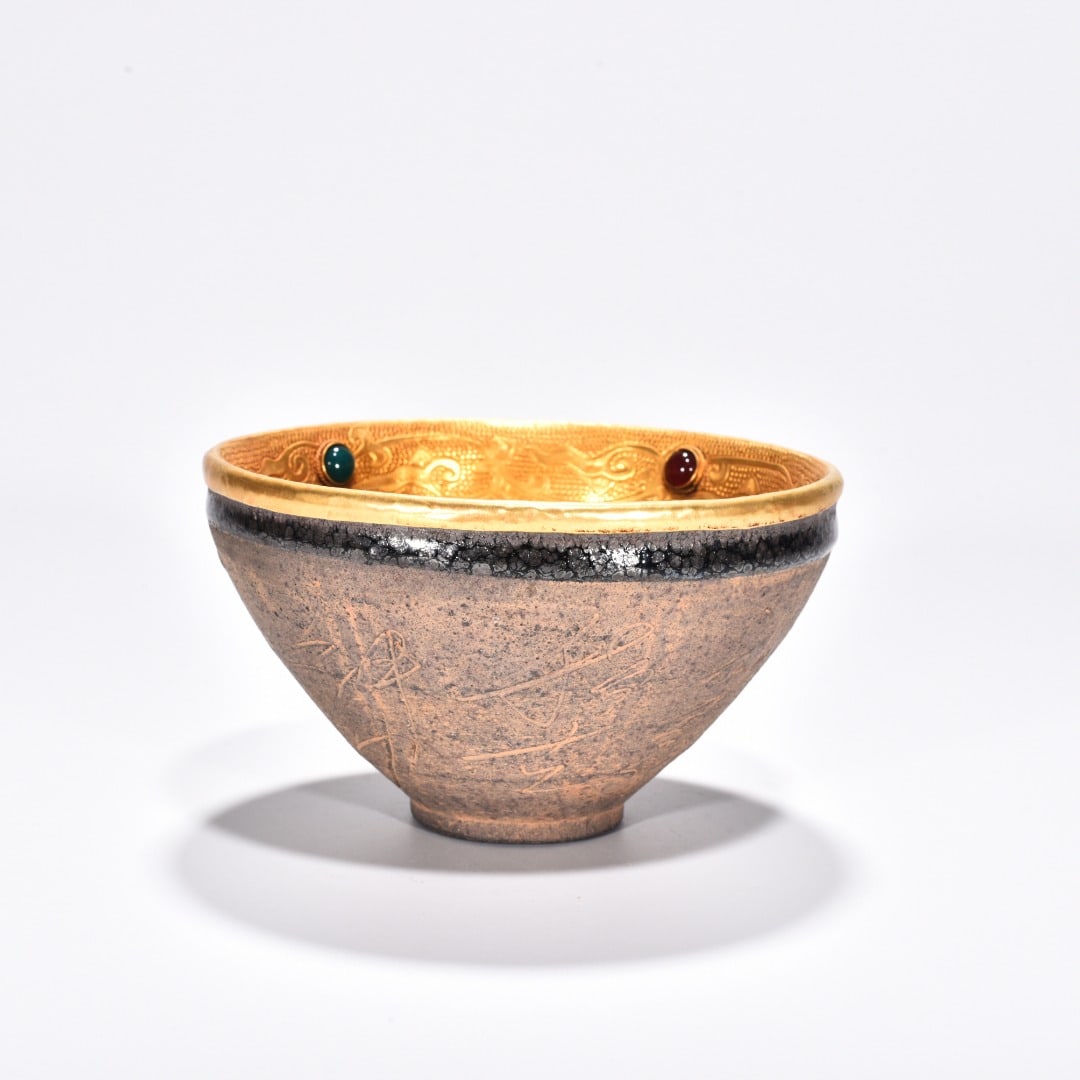 An Exquisite Chinese Jianyao Silver Cup Engraved with GiltAnd Inlaid with Gems (1 of 8)