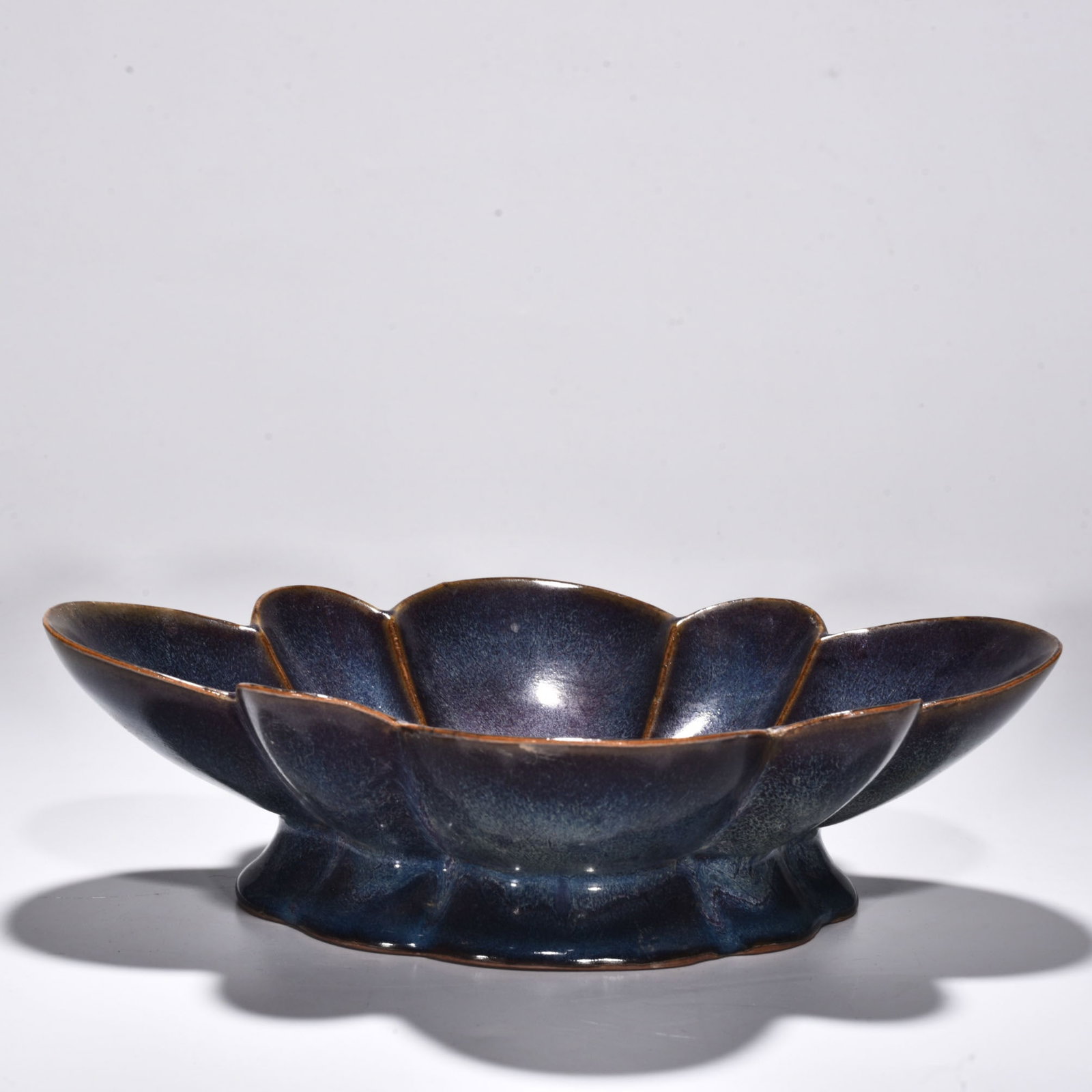 An Exquisite Chinese Jun kiln rose purple glaze Begonia style washer
