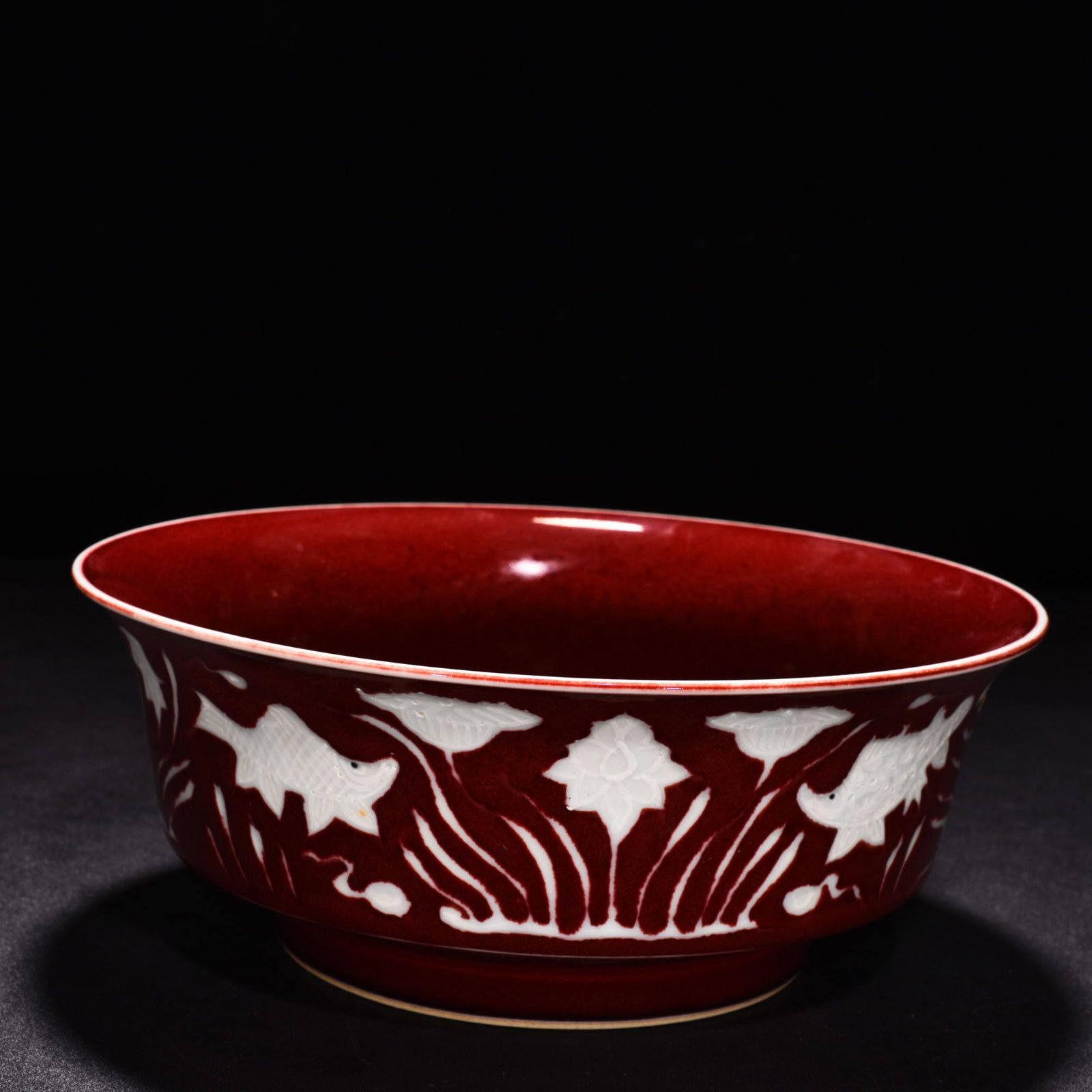 An Exquisite Chinese Ji red glaze bowl: Size: Height 8 cm - Diameter 20.6 cm |Materials: Porcelain |Style Dynasty: Ming Dynasty |Attributed: Xaunde |Object: bowl
