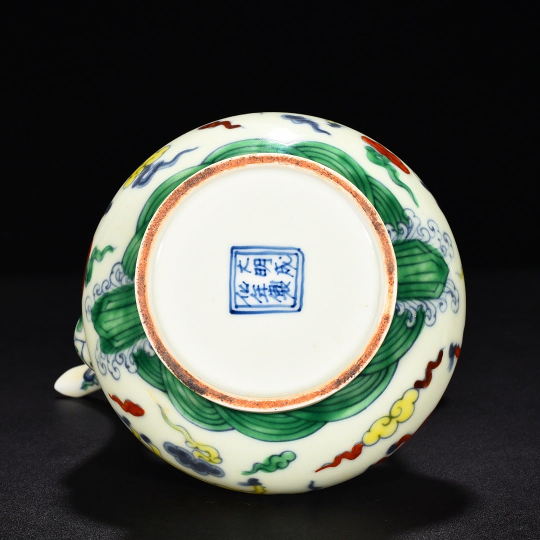 An Exquisite Chinese Doucai Pegasus pattern pot - 9