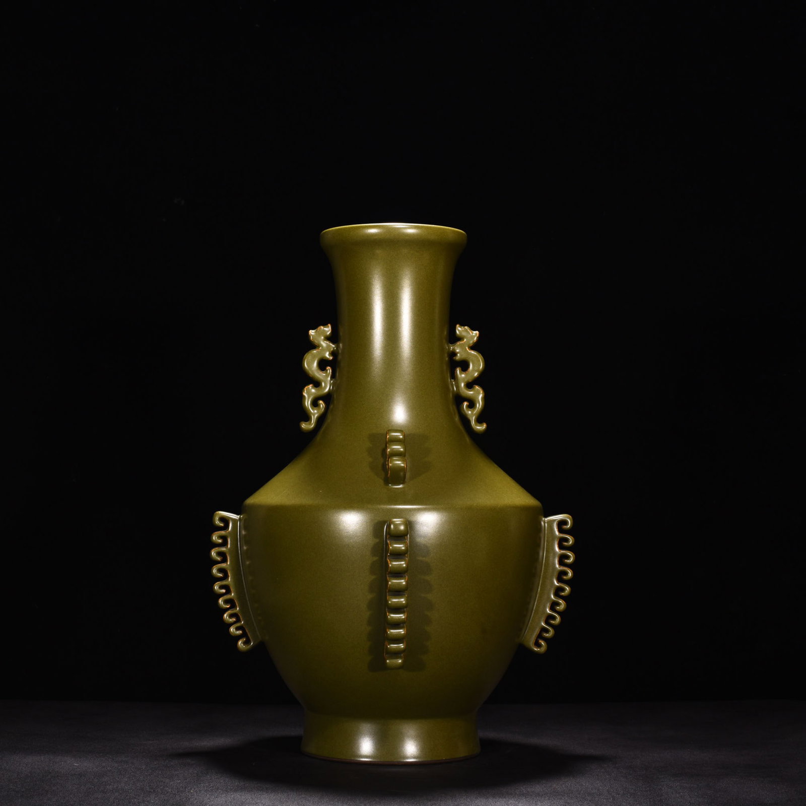 An Exquisite Chinese tea glazed halberd vase: Size: Height 47 cm - Diameter 34 cm |Materials: Porcelain |Style Dynasty: Qing Dynasty |Attributed: Qinglong |Object: vase